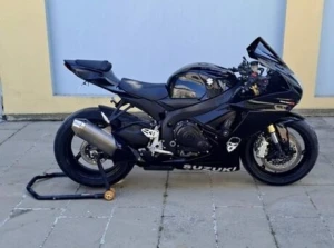 Suzuki GSX-R 750 Satılır,Benzin / Bakı / 2011 ,10500.00 AZN